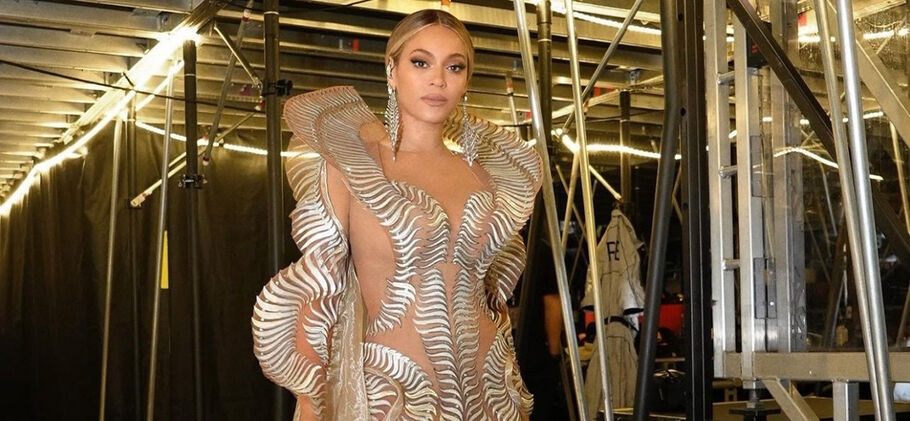 Gespot: dit waren de meest bijzondere jurken van Beyoncé tijdens haar show in Amsterdam